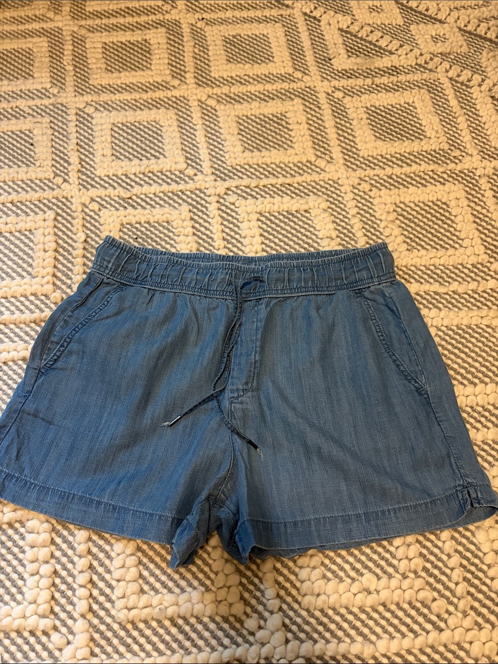 GAP Indigo Drawstring High-Waist Linen-Blend Shorts